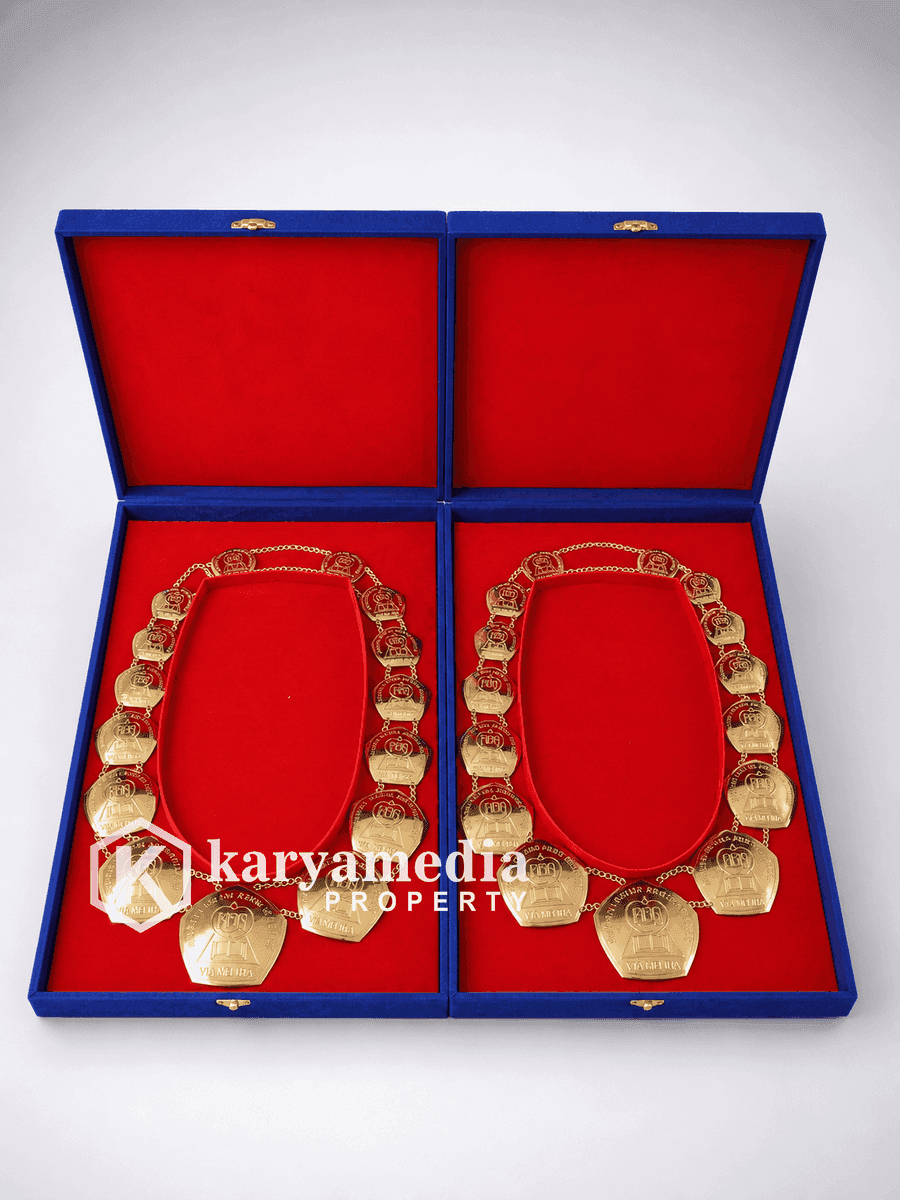 Kalung Rektor 22
