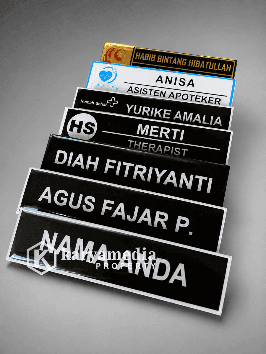 Name Tag 22