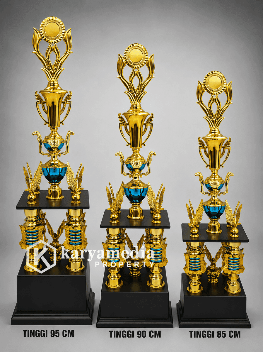 Piala Trophy 30