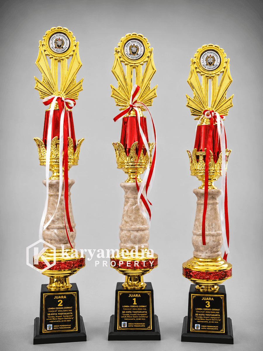 Piala Trophy 34