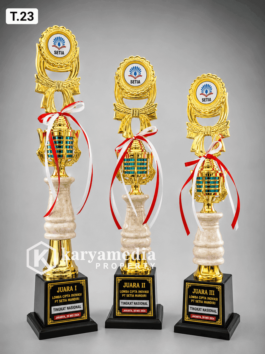 Piala Trophy 35