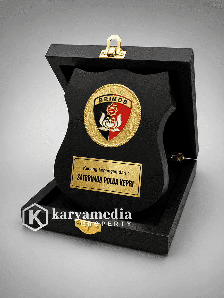 Plakat Kayu Premium 67