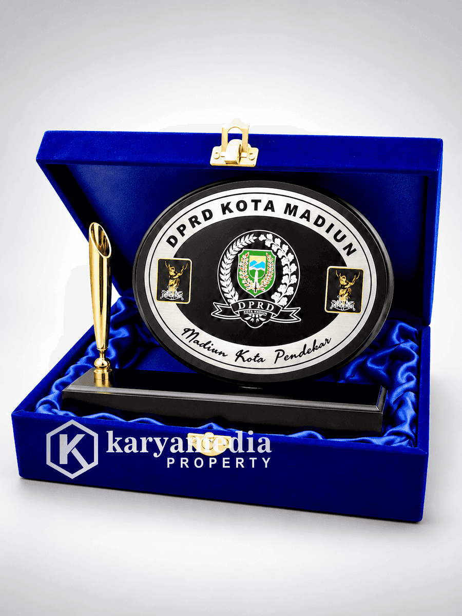 Plakat Kayu Premium 68