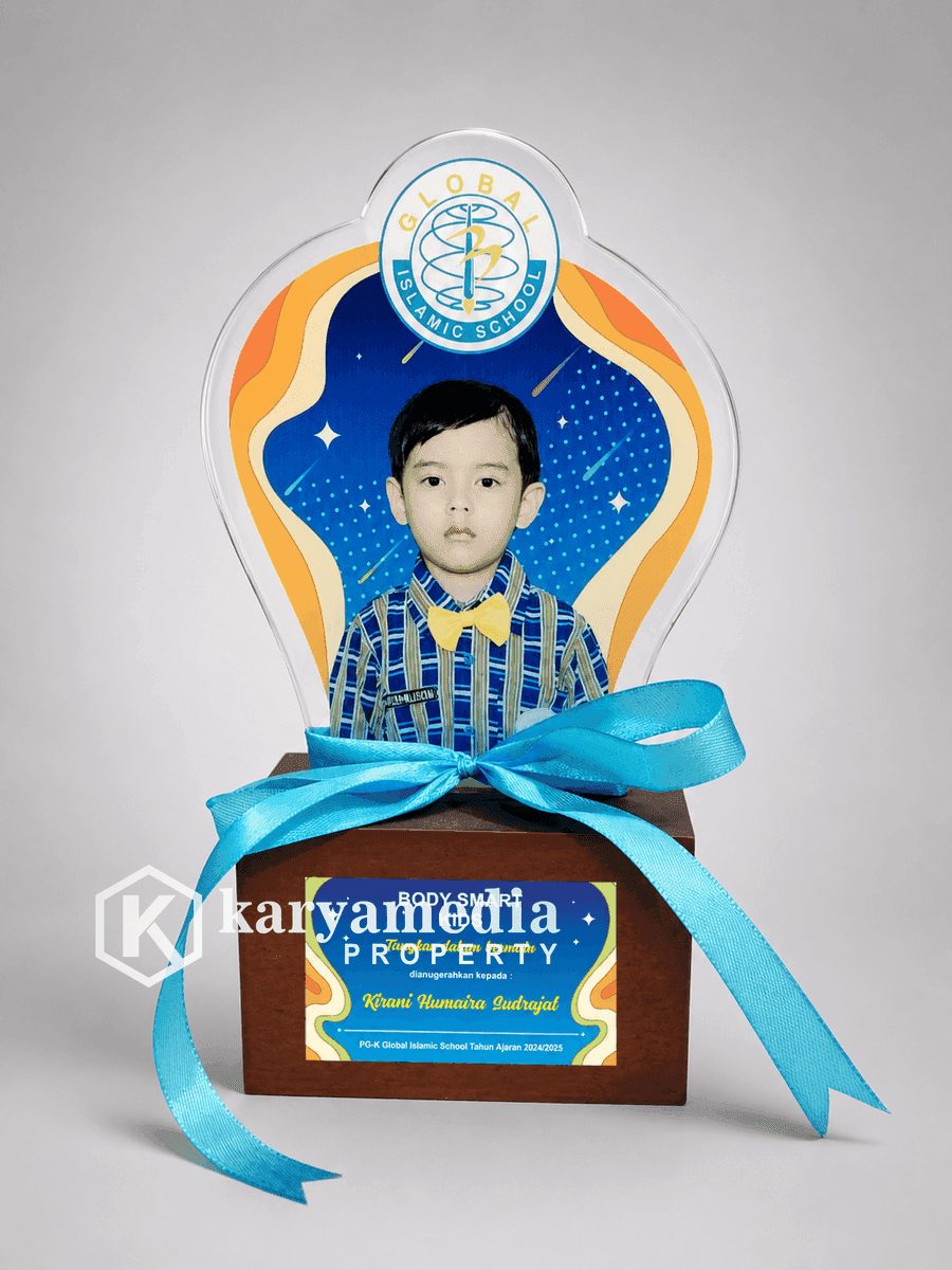 Plakat Wisuda Akrilik 8
