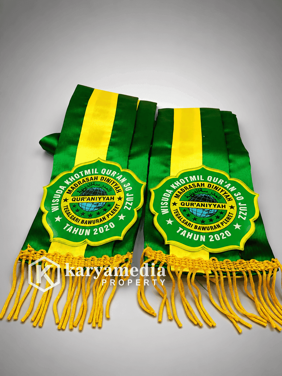 Samir Wisuda 18