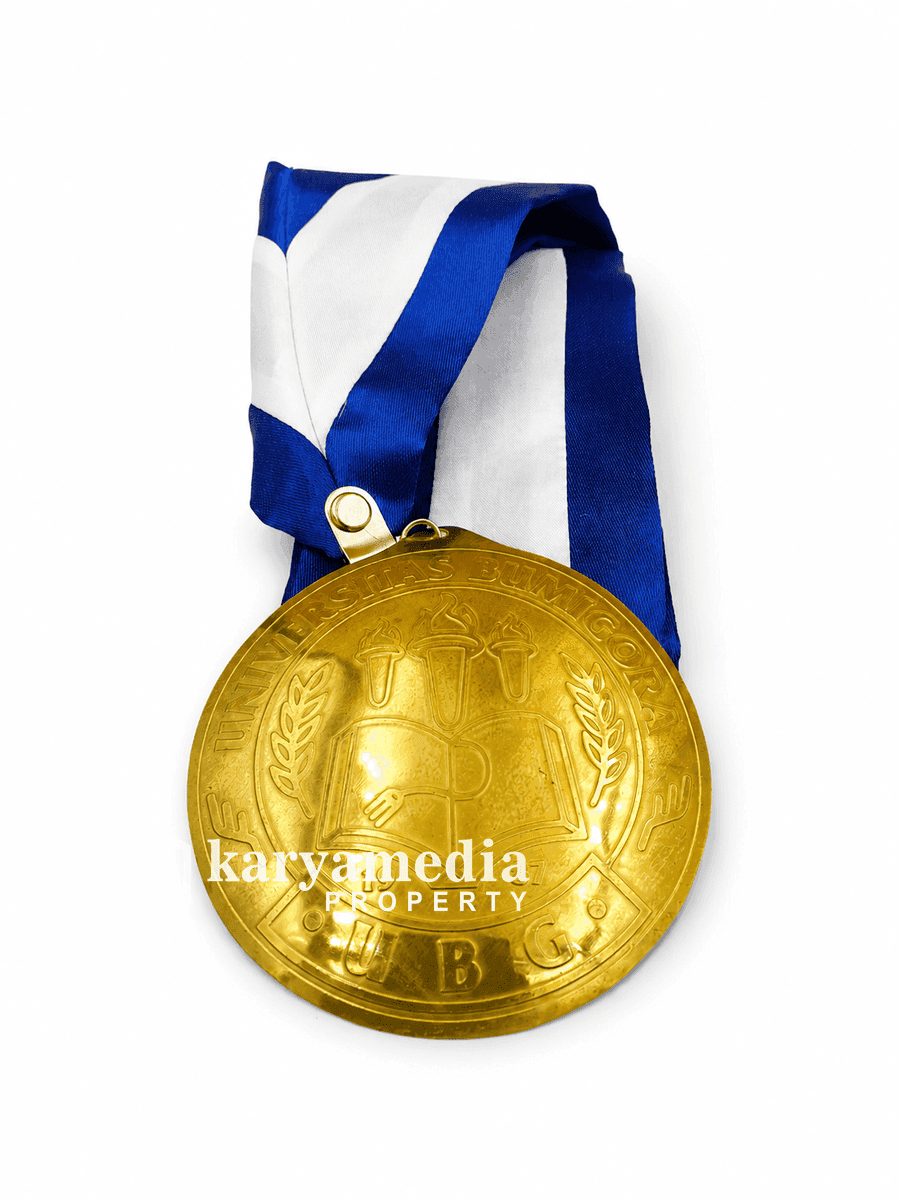 Samir Wisuda 25