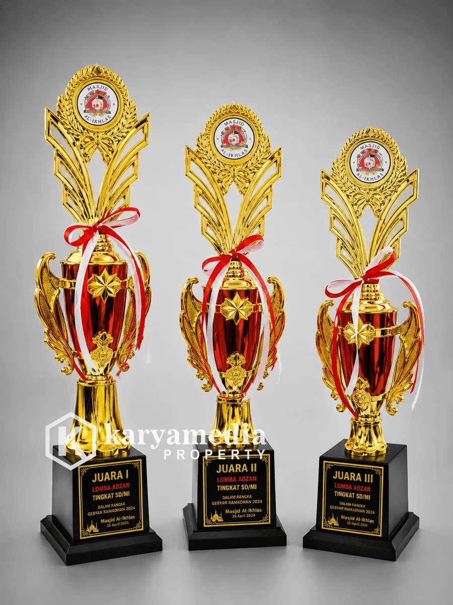 Piala Trophy 18 - Piala Trophy Karyamedia Souvenir