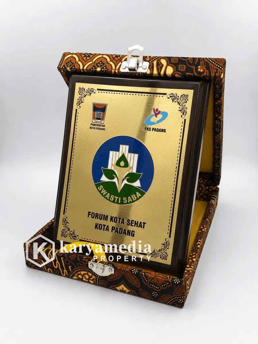 Plakat Kayu Premium 19 - Plakat Kayu Premium Karyamedia Jogja