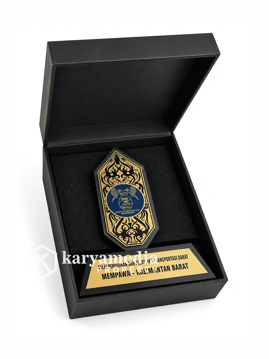 Plakat Shield Perisai Instansi Box Hitam - Plakat Kayu Premium Karyamedia Souvenir