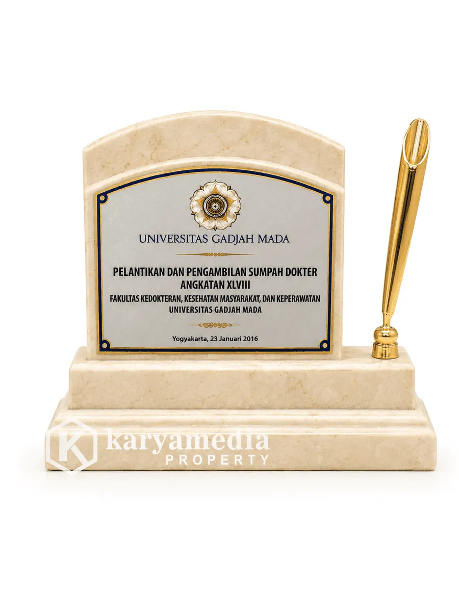 Plakat Marmer Pelantikan Dokter UGM - Plakat Marmer Karyamedia Souvenir