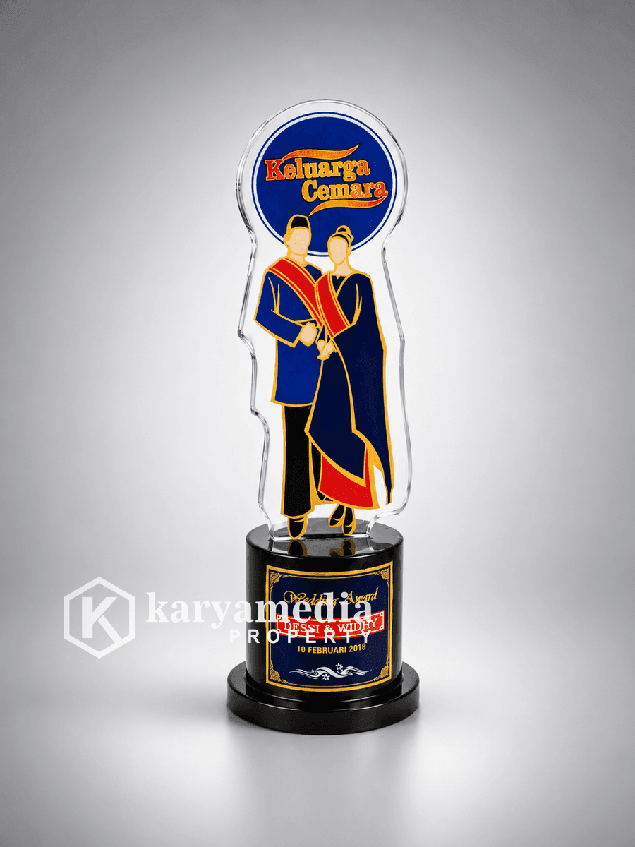 souvenir pernikahan custom gantungan kunci